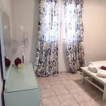 Dimitras 2 Bedroom Casa vacanze *